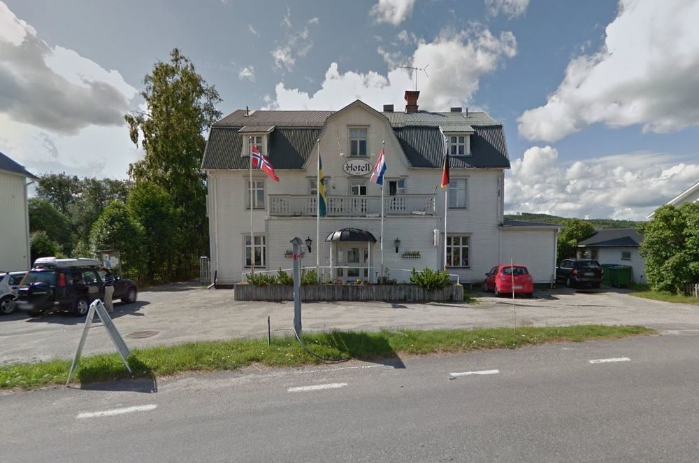 Hotell Restaurang Nämforsen Näsåker Exteriör bild